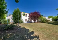 B&B HOTEL Blois Nord Vallée Maillard Отели в г. Сен-Любен-ан-Вергонуа