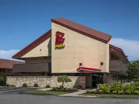 Red Roof Plus+ Boston - Framingham Hotels in Framingham