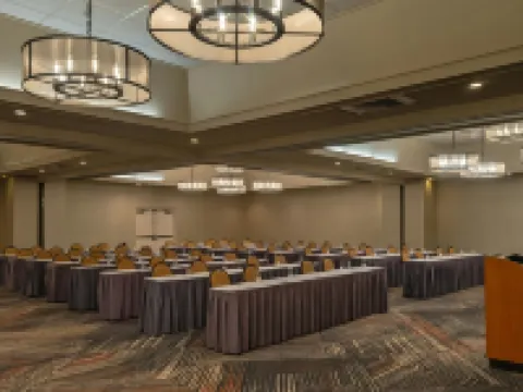 โรงแรมเชอราตัน สนามบินแอลบูเคอร์คี โรงแรมในแอลบูเคอร์คี