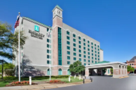 Embassy Suites by Hilton Montgomery Hotel & Conference Center Hoteles en Montgomery