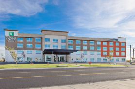 Holiday Inn Express & Suites MOSES LAKE by IHG