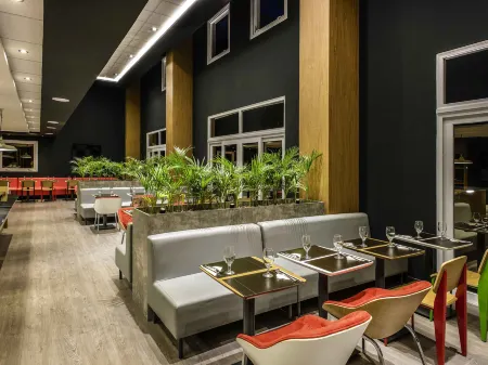 Ibis Fortaleza Centro de Eventos Отели рядом с достопримечательностью «Centro de Eventos do Ceará»