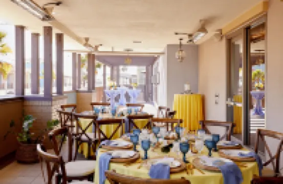 โรงแรม คิมป์ตัน ชอร์เบรค ฮันติงตัน บีช รีสอร์ต บาย IHG โรงแรมใกล้หาดฮันติงตัน