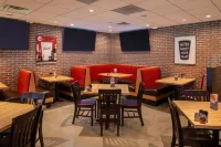 Hilton Garden Inn Kansas City Airport - breakfast