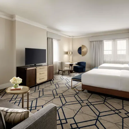 Fairmont Hotel Macdonald