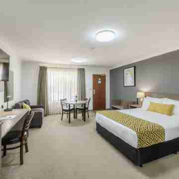 Best Western Plus Ambassador Orange Rooms
