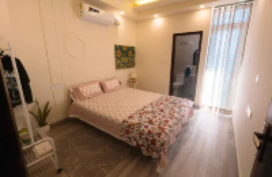 Half Flight Dwarka Sector 23