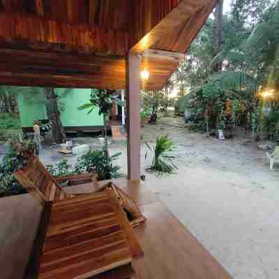 พยาม โคโค่นัท บีช รีสอร์ท Hotel Exterior