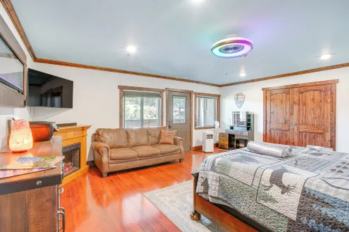 Game Room, Mtn Views! Unit 1 Mi to Heavenly Resort - Homestays