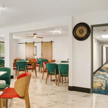 Days Inn by Wyndham Omaha NE