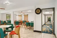 Days Inn by Wyndham Omaha NE - โมเทล