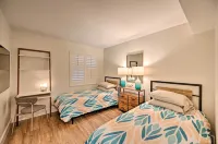 Luxe Naples Escape Walk to Beach and Downtown! - spa