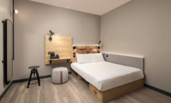 Moxy London Piccadilly Circus