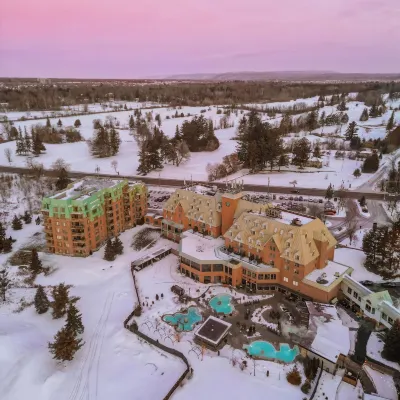 Chateau Cartier Hotel & Resort Ascend Hotel Collection Hotels near Centretown