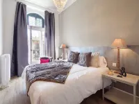 Belvilla by OYO Catalunya Palace Apartment - Bungalows