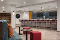 Home2 Suites by Hilton Flagstaff - bar