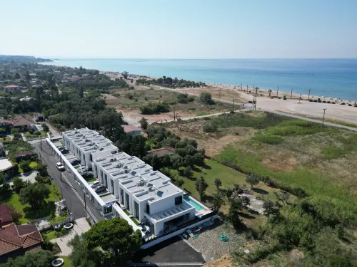 Serene Villas Halkidiki - Cfront Private Pool Hotels in Kallikrateia