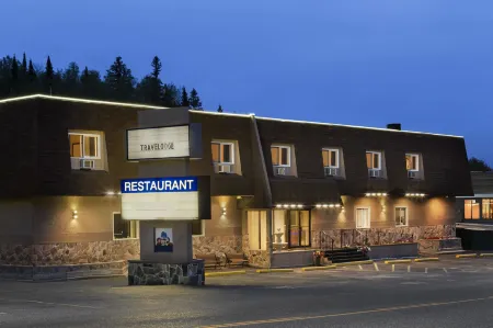 Travelodge by Wyndham Kenora Отели в г. Кенора