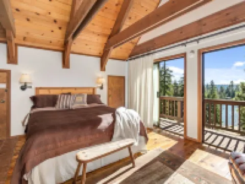 Overlooking Beautiful Bear Lake VH#318 by Bear Valley Vacation Rentals Hotels in Bear Valley