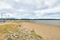 Steps to Marina & Beach: Couples Cottage in Pepin - 4 étoiles