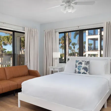 Sabal Palms Inn