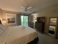 Forest View, Log-Sided Two Bedroom, Two Bath Condo on Lake Ouachita. 2 Condo by Redawning - balcony