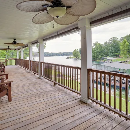 Lakefront Horseshoe Bend Home w/ Boat Dock!