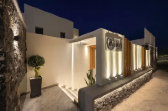 Kudos Suites Firostefani