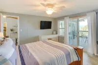 Bright Byrdstown Home w/ Views of Dale Hollow Lake - 3-Star