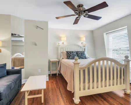 Tandem Bike Inn Hotels in Belmar