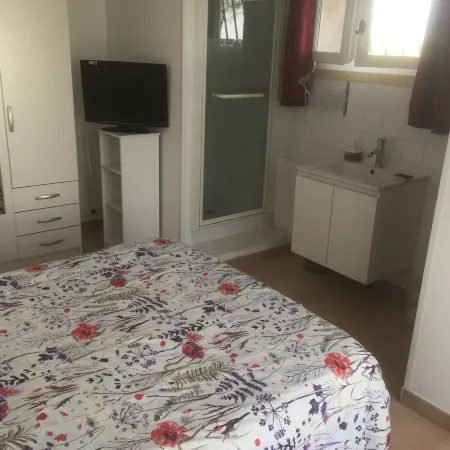 Chambre d'Hotes les Cigales