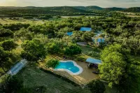 CRC Ranch Retreat Hotels in Bandera