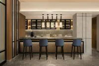 Four Points by Sheraton Amritsar, Mall Road - bar