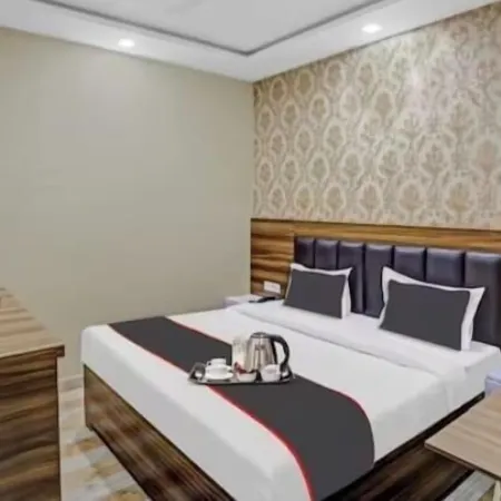 Hotel Green Apple