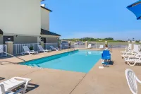 Comfort Inn & Suites Lincoln I-20 - piscina