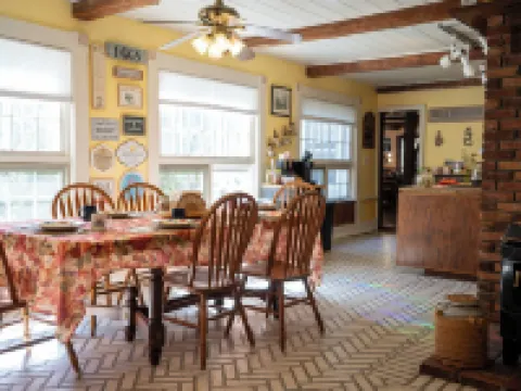 Admiral Peary Inn Hotels in Fryeburg