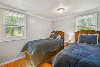 5-Acre Brantingham Property w/ Porch & Grill! - Homestays