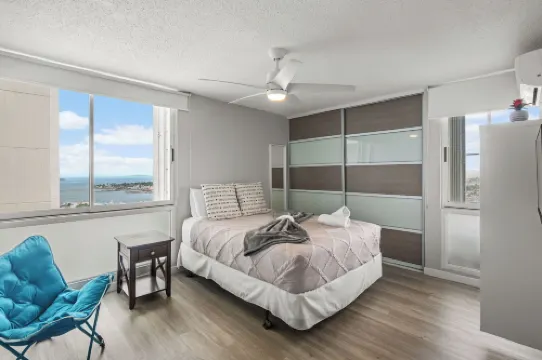 Dos Marinas by Otium