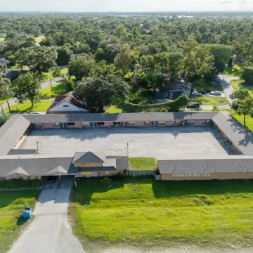 Capital O Parker Motel Clute Jackson Tx 332