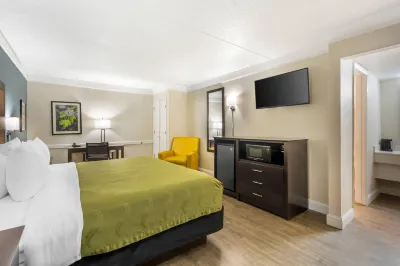 Quality Inn & Suites North Charleston - Ashley Phosphate Các khách sạn ở North Charleston