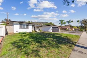 Modern Relaxing Retreat with Private Pool 4 Bedroom Home by RedAwning