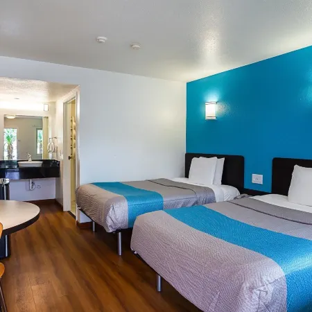 Motel 6 Ventura, CA - Downtown