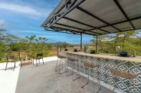 NELBLU FLAMINGO SUITES