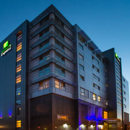Holiday Inn Express SWINDON CITY CENTRE by IHG