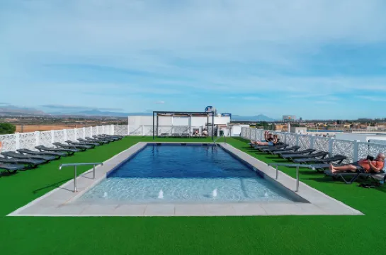 AJ Gran Alacant by SH Hoteles