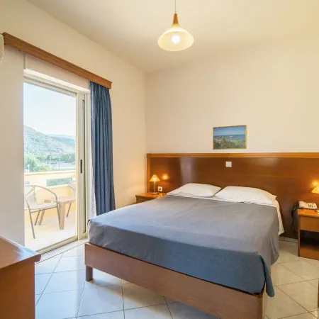 Hiona Holiday Hotel