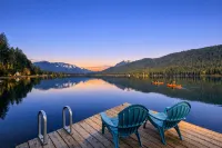 Otter Chalet On Fish Lake 4 Bedroom Home by NW Comfy Cabins by RedAwning - Alppimaja