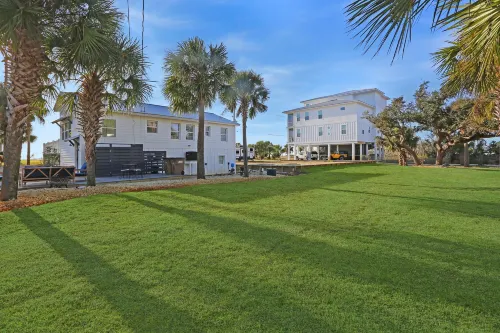 Caroline's Cottage by Pristine Properties Vacation Rentals - Parkering