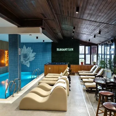 Elegant Lux Hotel