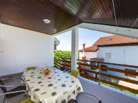 Apartment Šime Hotels in Nin